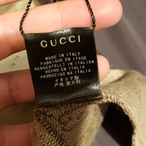 Gucci Scarf - Picture 1 of 3